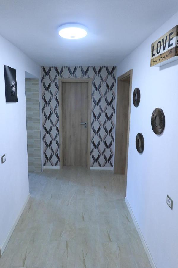 Nikas Apartment ซีบิว ภายนอก รูปภาพ